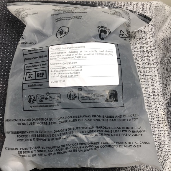 Women’s faux fur Newsboy cabbie cap/gloves - Picture 9 of 9